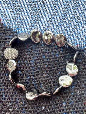 CHICOS SILVER GRAY RHINESTONE ACCENT STRETCH BRACELET